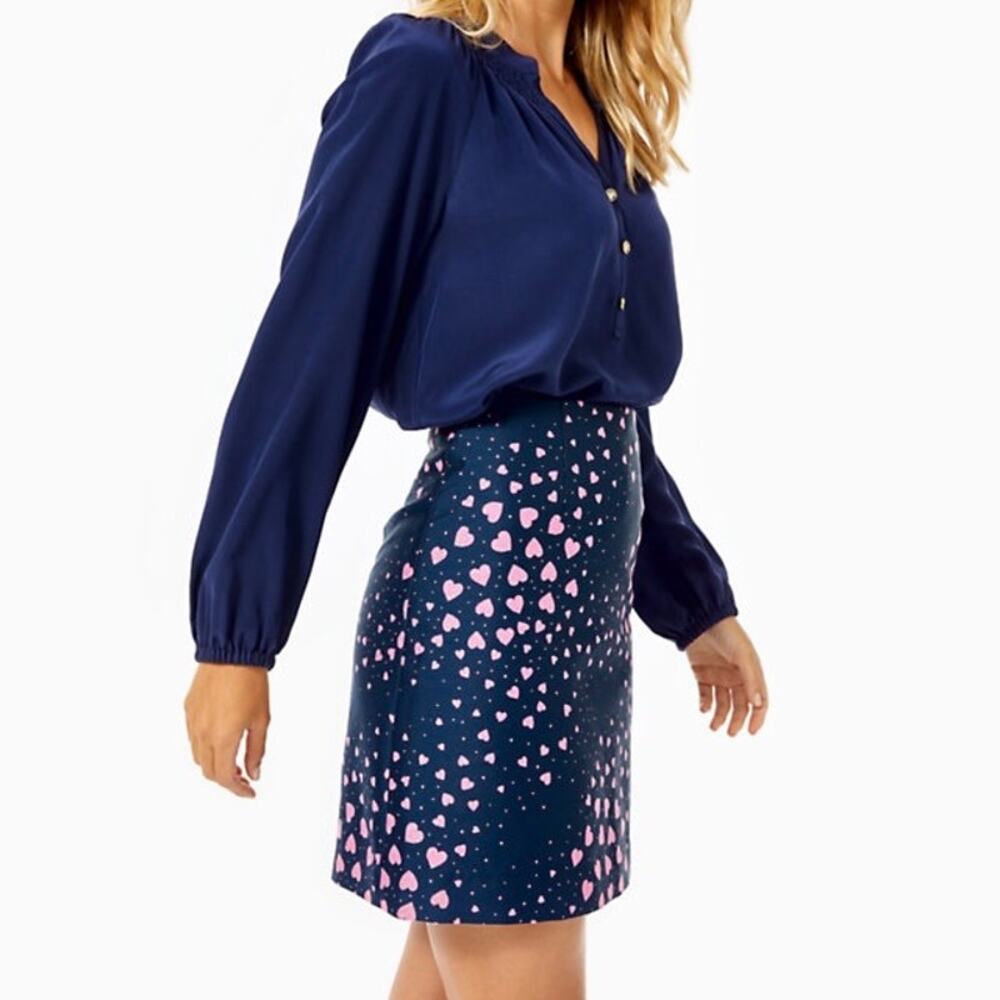 Lilly Pulitzer Navy Mini Skirt with Pink Heart Print - Picture 2 of 6